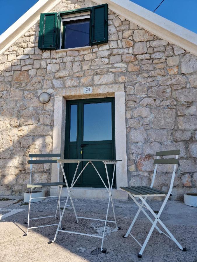 House Riva Lejlighed Pirovac Eksteriør billede